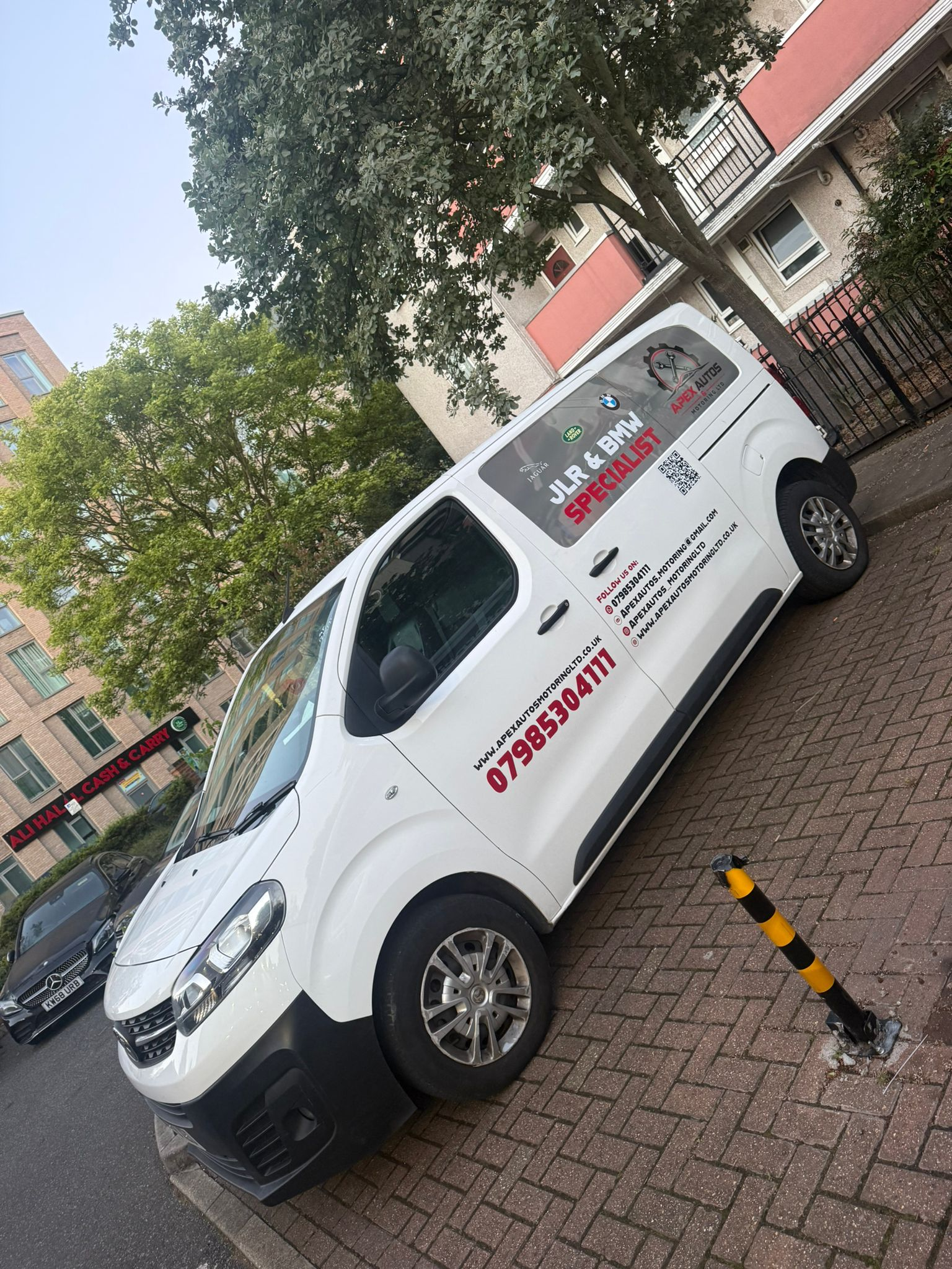Professional mobile mechanic repair